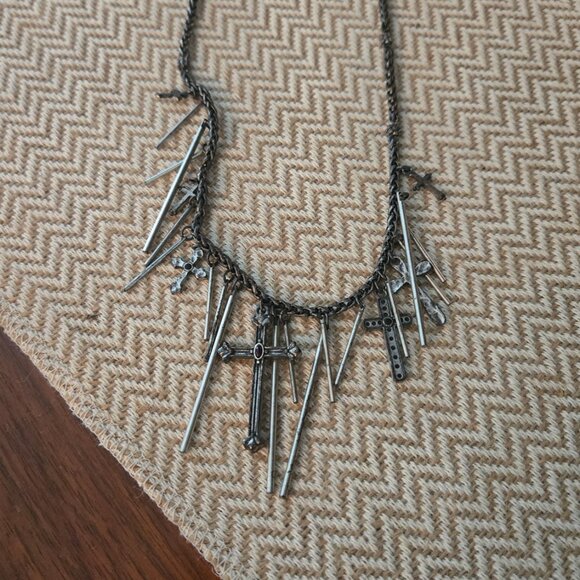 Cross charm necklace - Picture 3 of 3